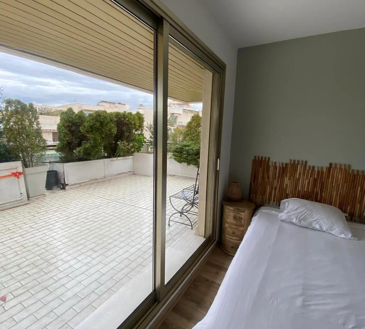 Villa Sur Le Toit Au Centre De Cannes France